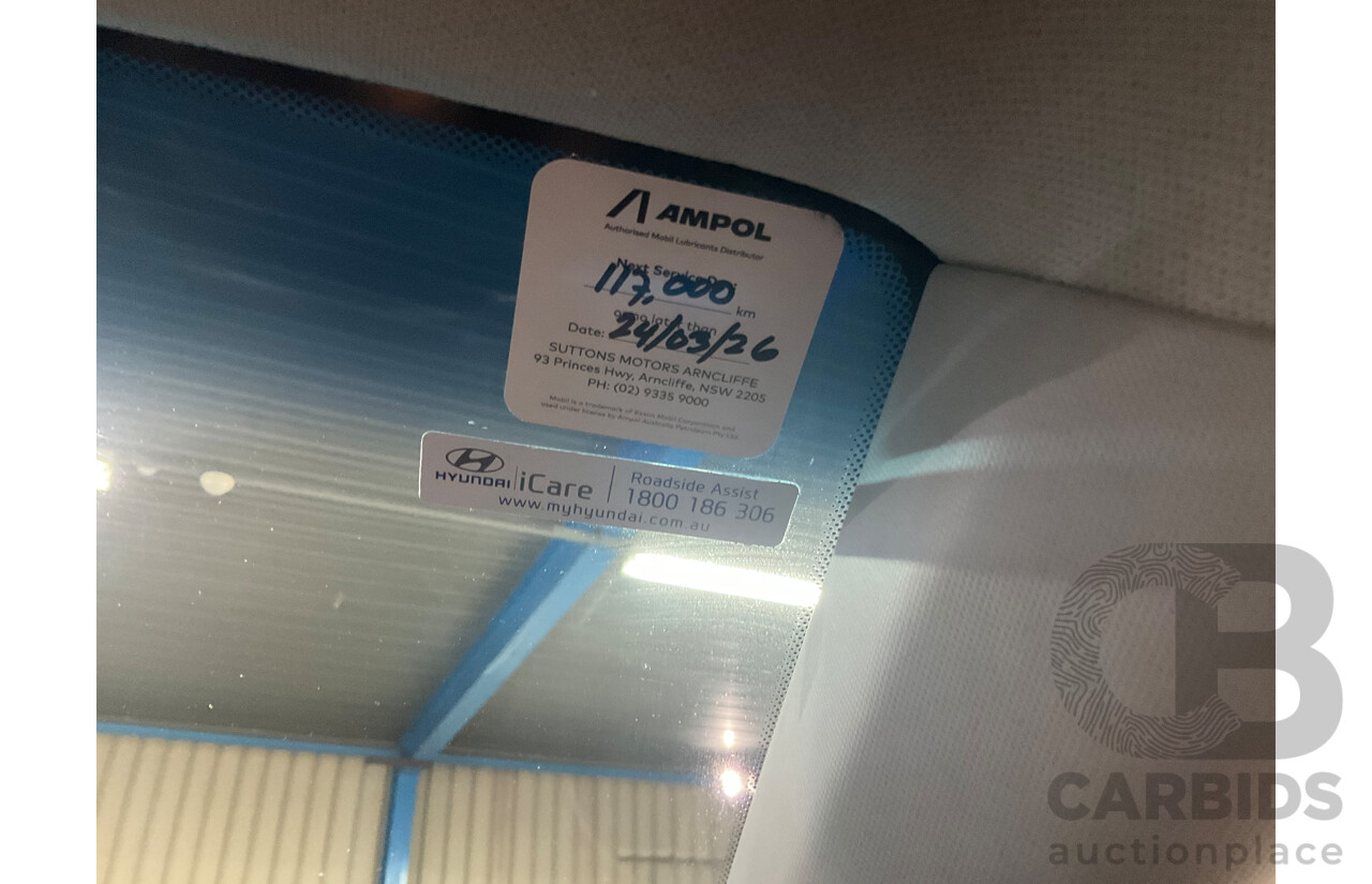 2/2015 Hyundai i30 SE GD MY14 5d Hatchback Creamy White 1.8L