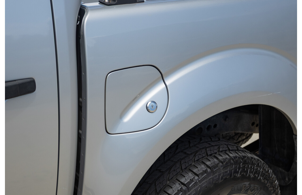 10/2012 Nissan Navara ST (4x4) D40 Dual Cab P/Up Silver Lightning Turbo Diesel 2.5L