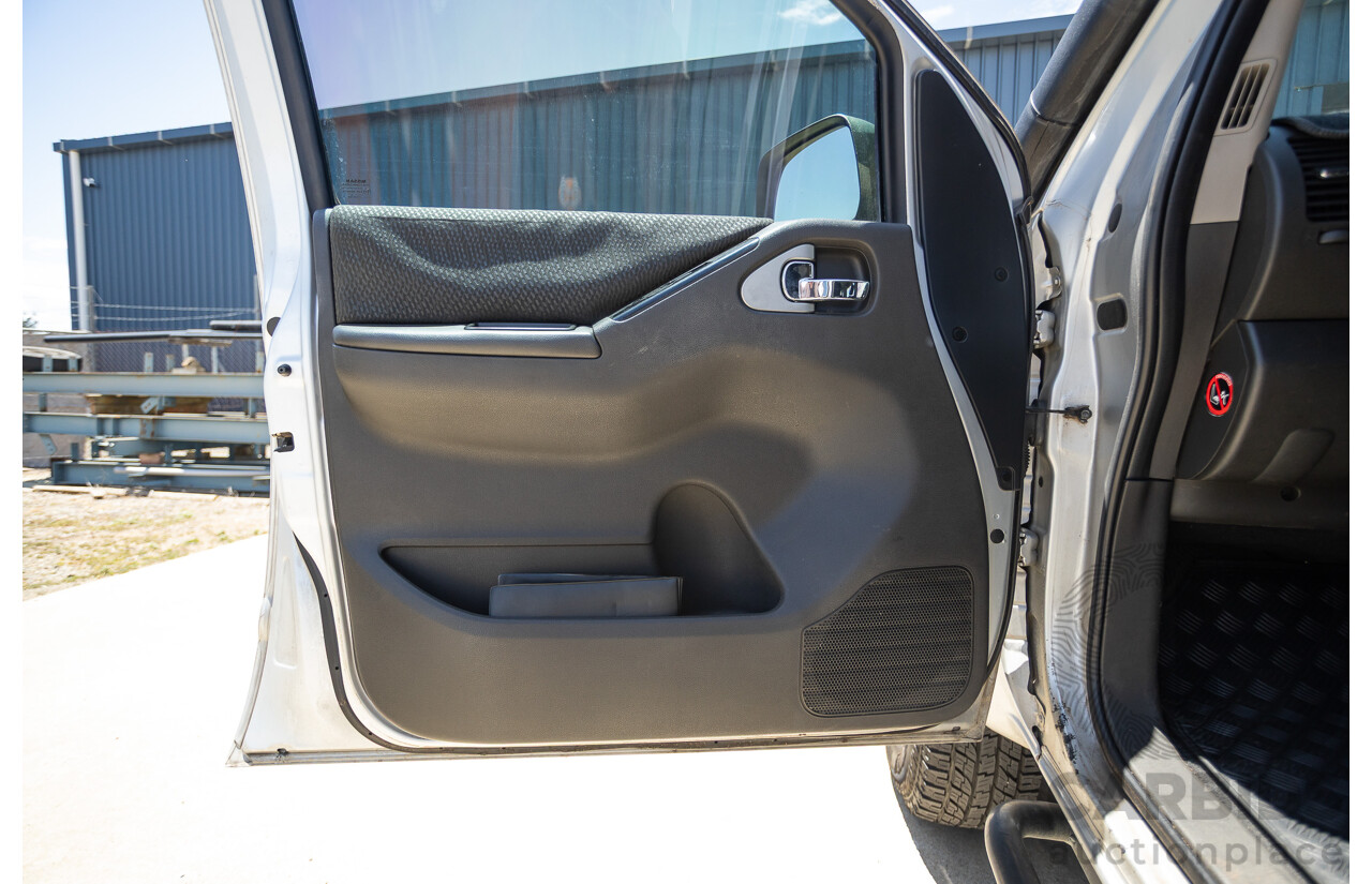 10/2012 Nissan Navara ST (4x4) D40 Dual Cab P/Up Silver Lightning Turbo Diesel 2.5L