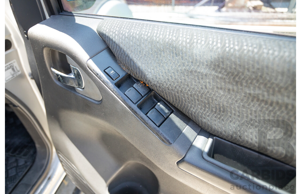 10/2012 Nissan Navara ST (4x4) D40 Dual Cab P/Up Silver Lightning Turbo Diesel 2.5L