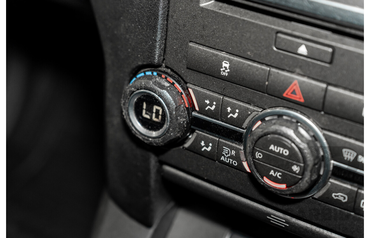 6/2013 Land Rover Discovery 4 3.0 SDV6 SE MY13 4d Wagon Causeway Grey Metallic Twin Turbo Diesel V6 3.0L