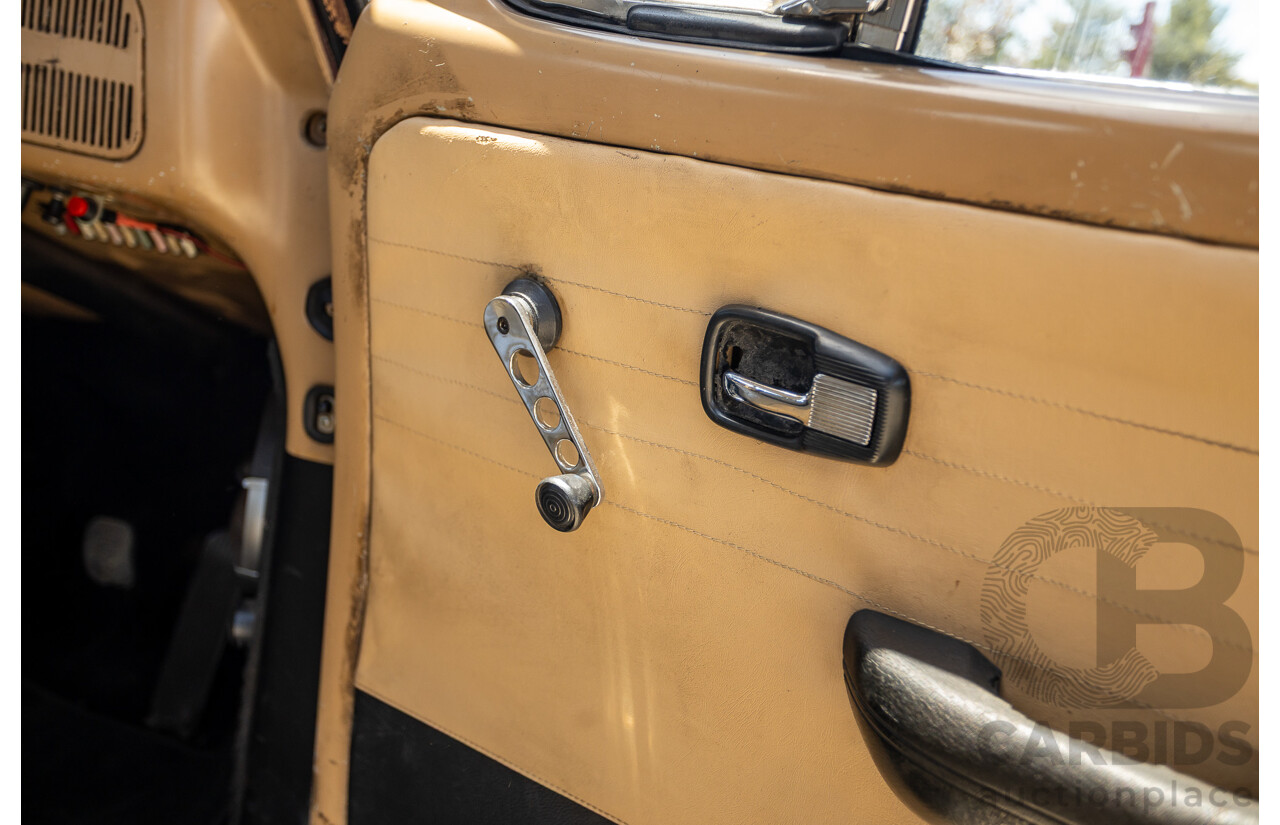 8/1970 Volkswagen Beetle 2d Sedan Black / Red 1.6L - Modified