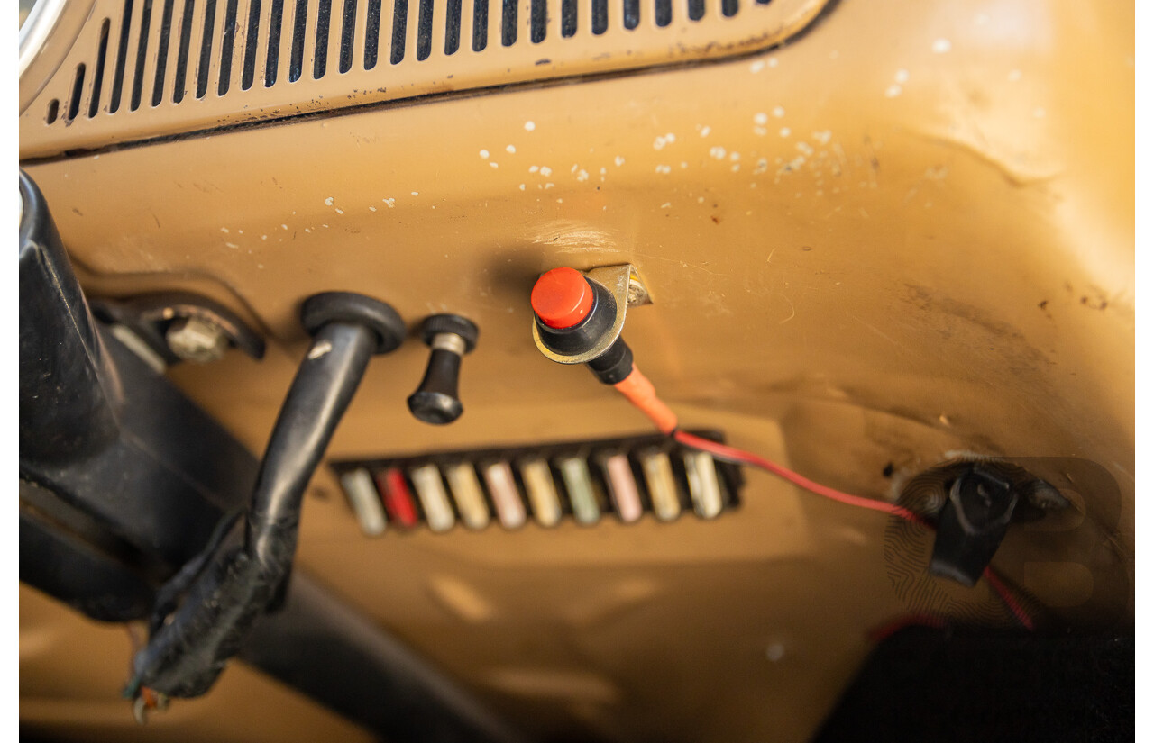 8/1970 Volkswagen Beetle 2d Sedan Black / Red 1.6L - Modified