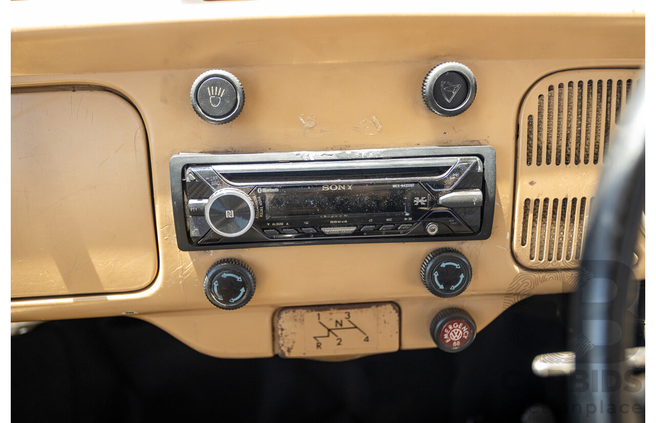 8/1970 Volkswagen Beetle 2d Sedan Black / Red 1.6L - Modified