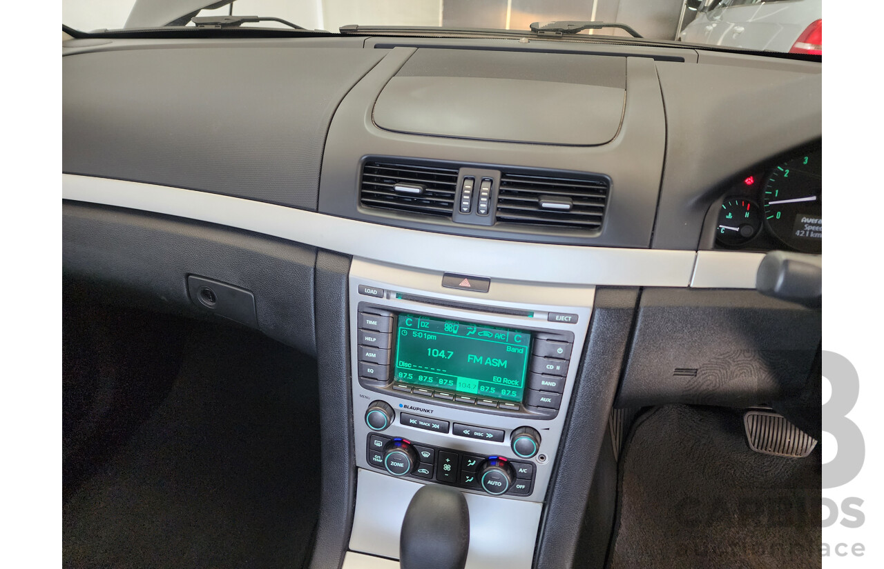 2/2010 Holden Berlina  VE MY10 4d Sedan Black 3.0L