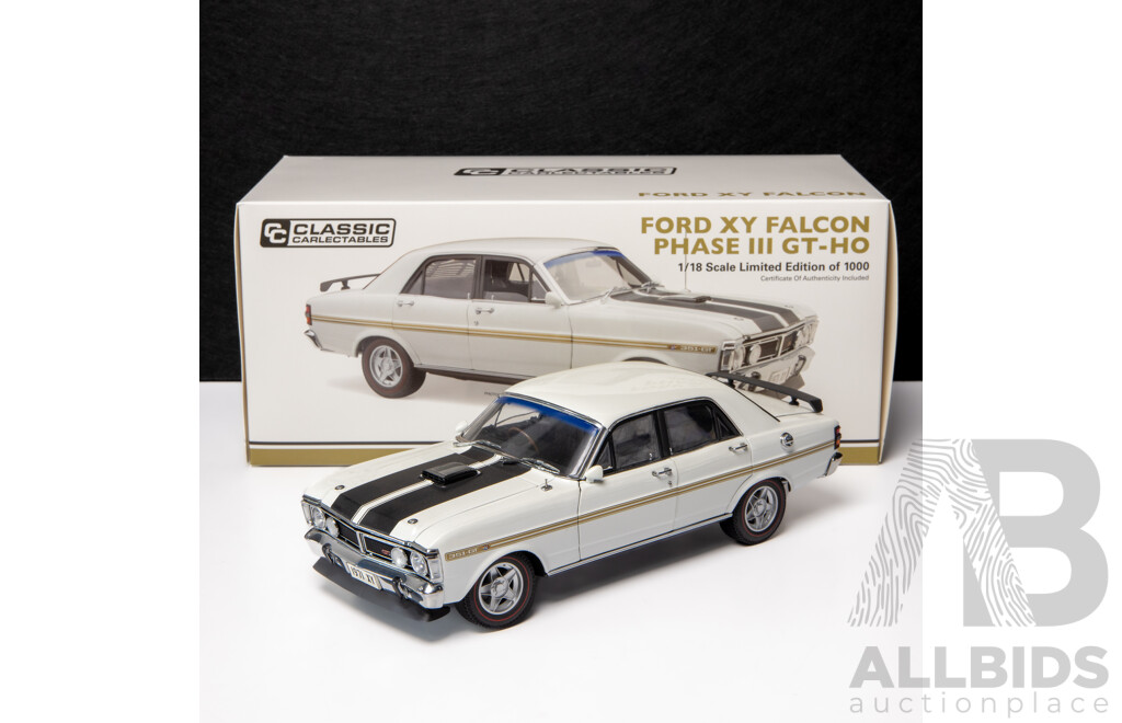 Classic Carlectables 1971 Ford XY Falcon Phase III GT-HO Ultra White COA 473/1000 - 1:18 Scale Model Car