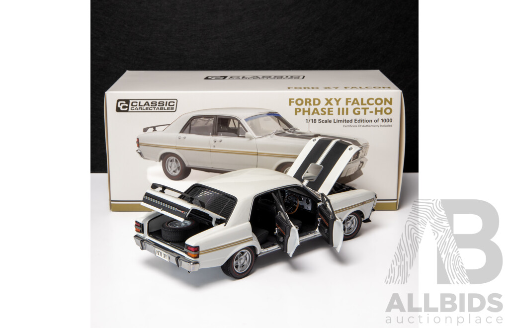 Classic Carlectables 1971 Ford XY Falcon Phase III GT-HO Ultra White COA 473/1000 - 1:18 Scale Model Car