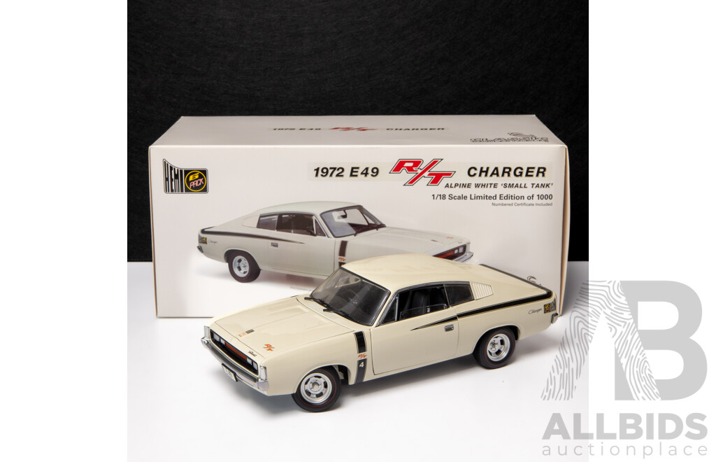 Classic Carlectables 1972 Chrysler E49 Charger R/T Small Tank Alpine White COA 558/1000 - 1:18 Scale Model Car