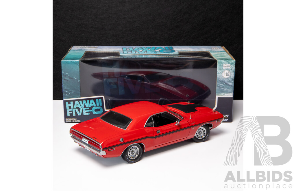 Greenlight 1970 Dodge Challenger R/T Hawaii Five-O Red - 1:18 Scale Model Car