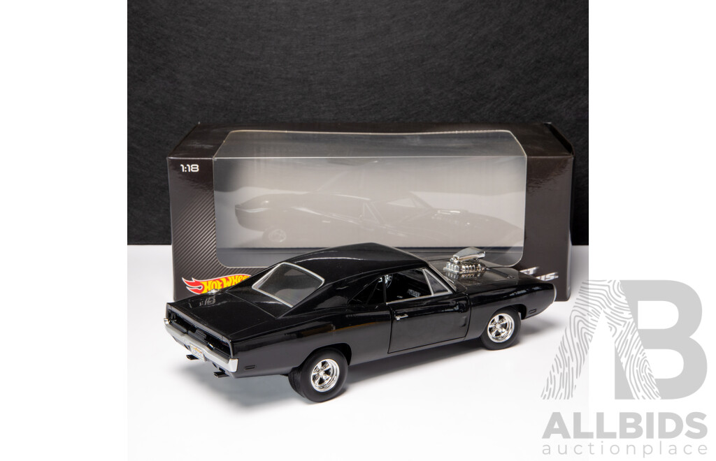 Hot Wheels 1970 Dodge Charger (Dom's) the Fast and the Furious Movie Black - 1:18 Scale Model Car