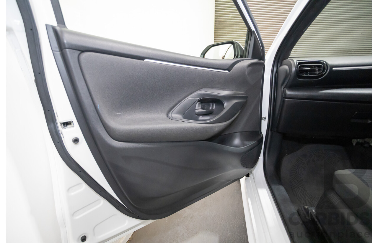 6/2020 Toyota Yaris Ascent Sport MXPA10R 5D Hatchback Glacier White 1.5L