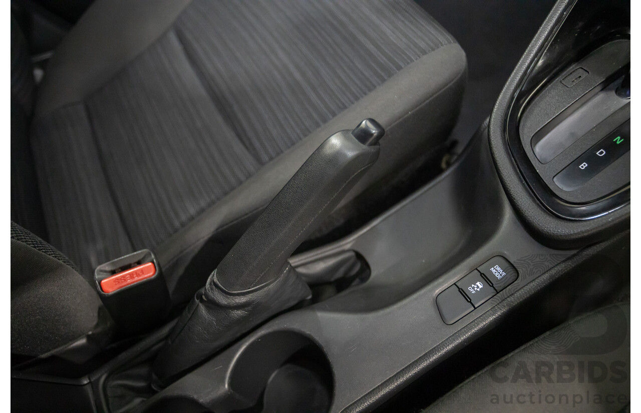 6/2020 Toyota Yaris Ascent Sport MXPA10R 5D Hatchback Glacier White 1.5L