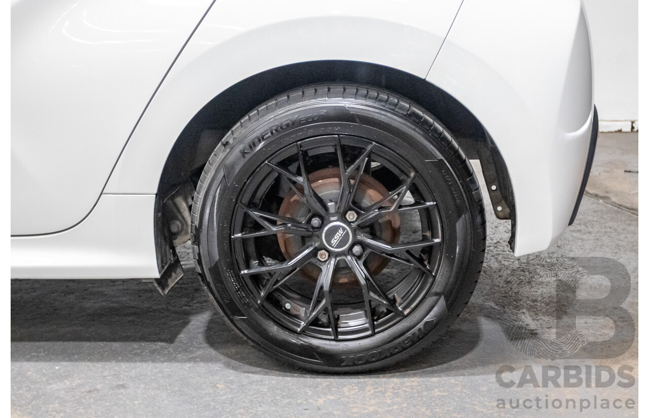 6/2020 Toyota Yaris Ascent Sport MXPA10R 5D Hatchback Glacier White 1.5L