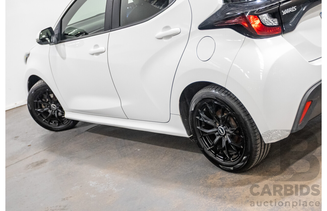 6/2020 Toyota Yaris Ascent Sport MXPA10R 5D Hatchback Glacier White 1.5L