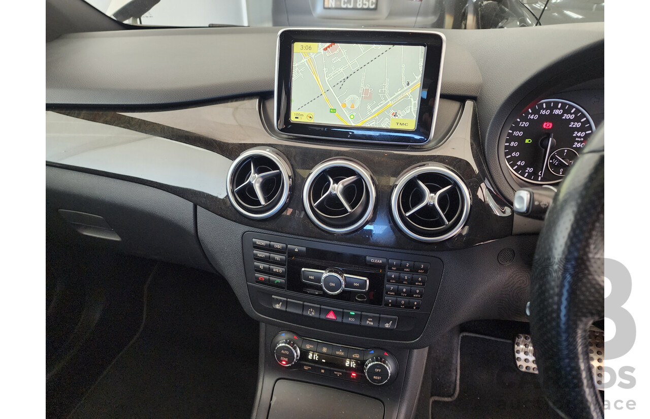 7/2012 Mercedes-Benz B200 BE 246 5d Hatchback White 1.6L