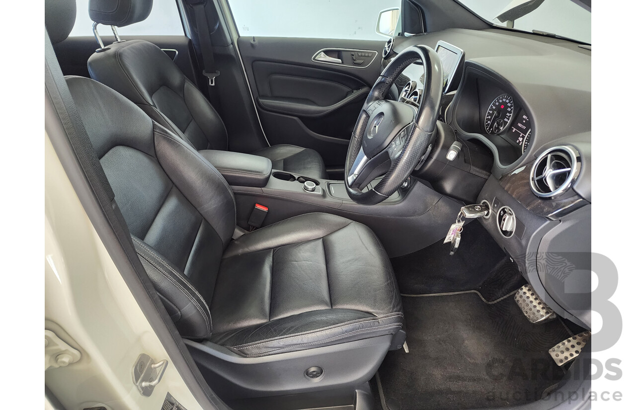 7/2012 Mercedes-Benz B200 BE 246 5d Hatchback White 1.6L