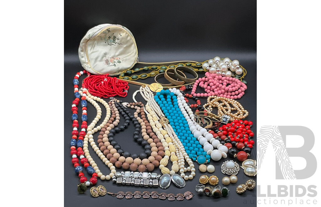 Collection of Vintage Jewellery Items Including Rings, Earrings, Necklaces and More