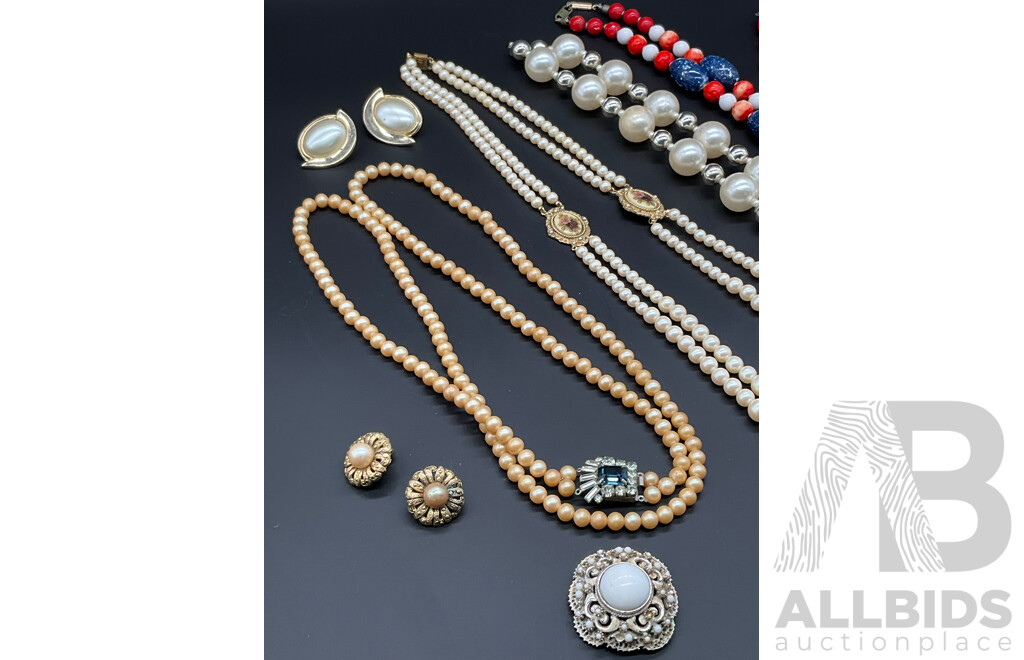 Collection of Vintage Jewellery Items Including Rings, Earrings, Necklaces and More