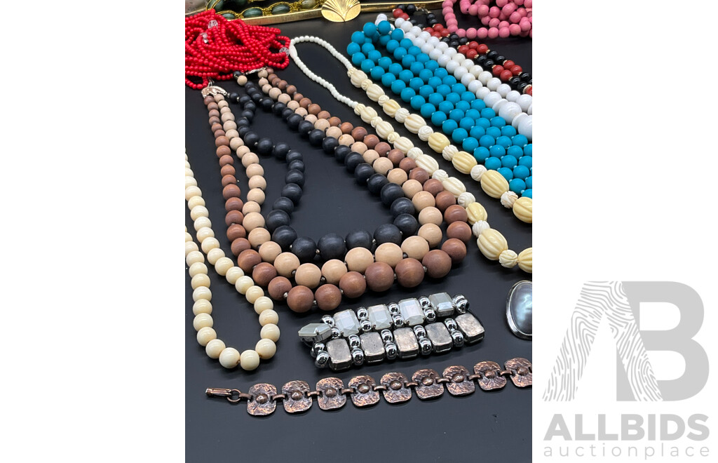 Collection of Vintage Jewellery Items Including Rings, Earrings, Necklaces and More