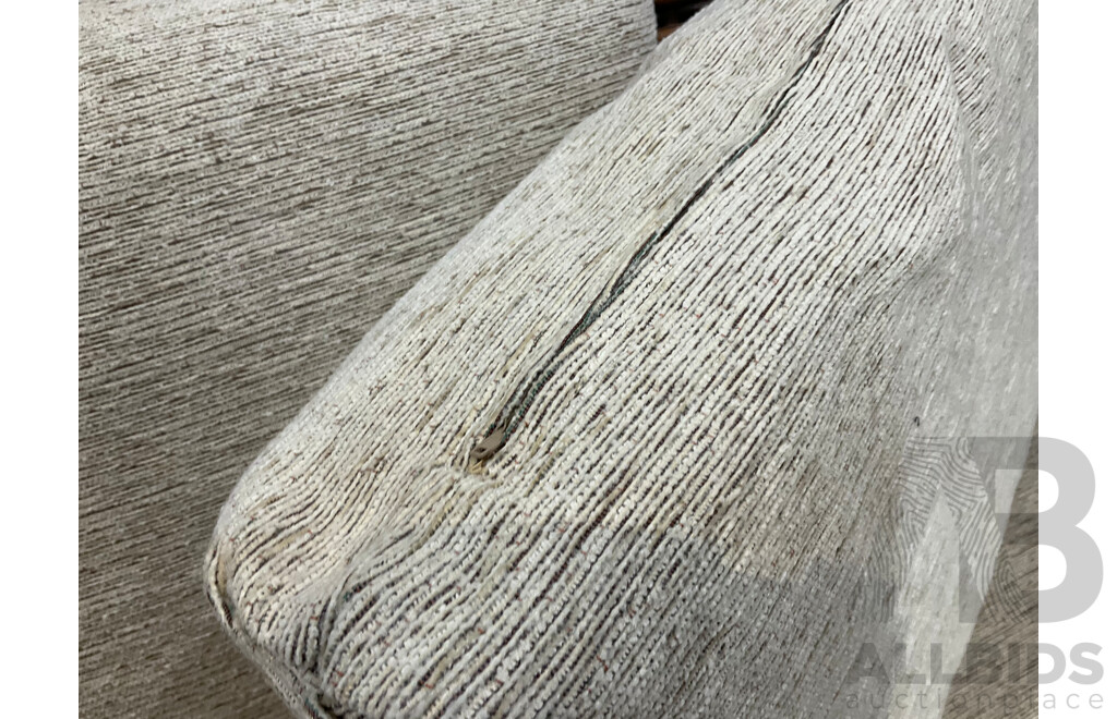 ISLANDER Five Piece Cane Outdoor Lounge Suite