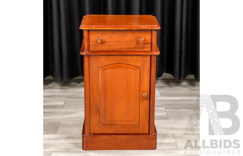 Mahogany Single Door Bedside with Drawer