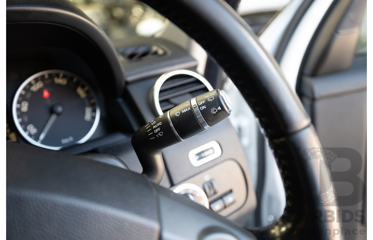 5/2012 Land Rover Discovery 4 3.0 SDV6 HSE MY12 4d Wagon Fuji White Turbo Diesel V6 3.0L - 7 Seater