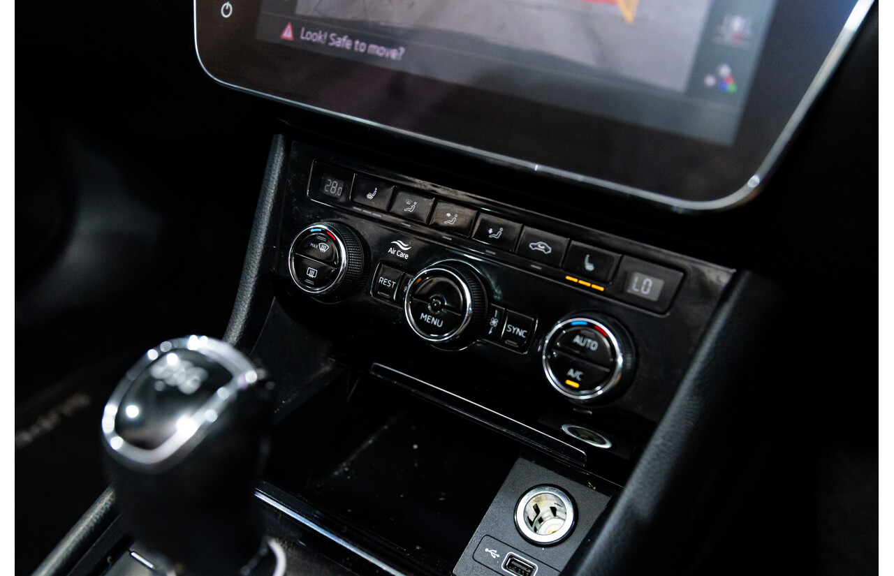 06/2019 Skoda Superb 162 TSI (FWD) NP MY19 4d Wagon Quartz Grey Metallic Turbo 2.0L