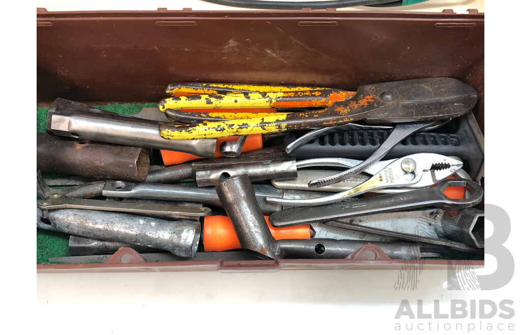 Selection of Electric Power Tools and Hand Tools - Lot of Nine