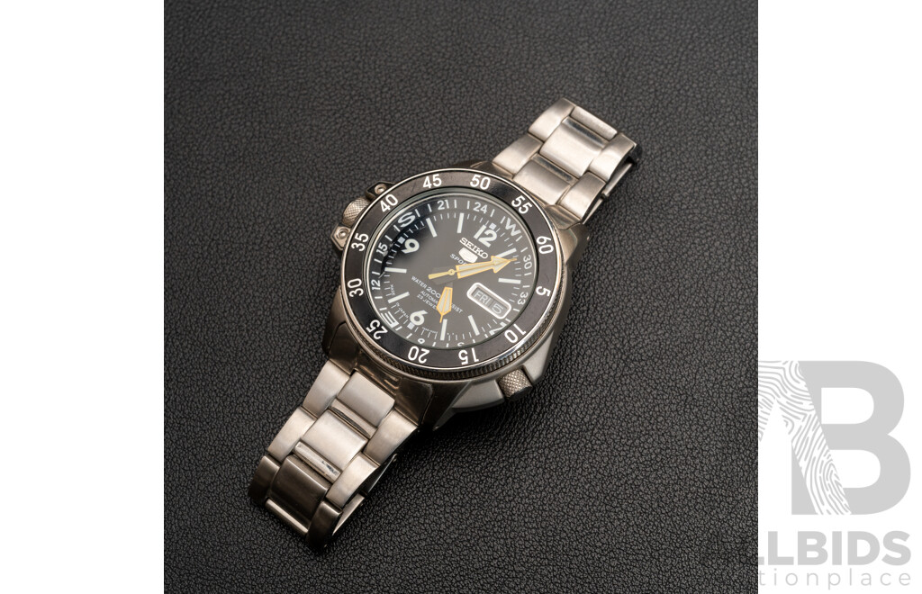 Seiko 5 Sports Automatic 23 Jewels Vintage Watch, 7S36-01E0 8N0107, Silver/black, Working