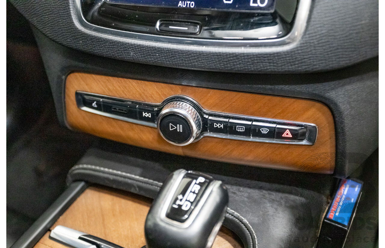 3/2017 Volvo XC90 D5 Inscription (AWD) 256 MY17 4D Wagon Crystal White Pearl Twin Turbo Diesel 2.0L - 7 seater