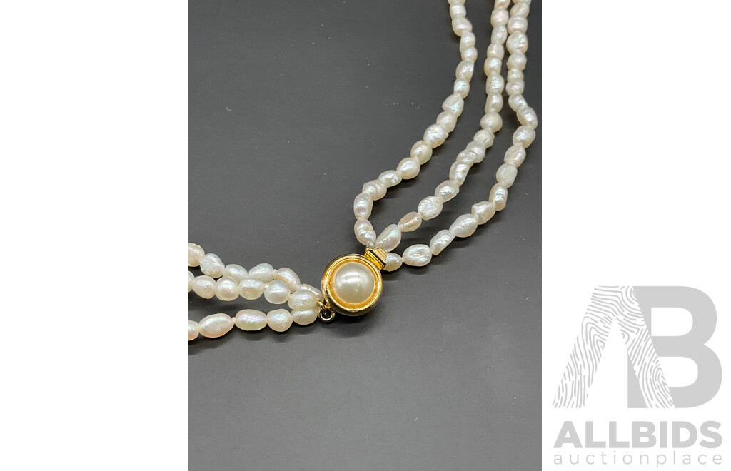 Freshwater Pearl Necklace and Bracelet Set