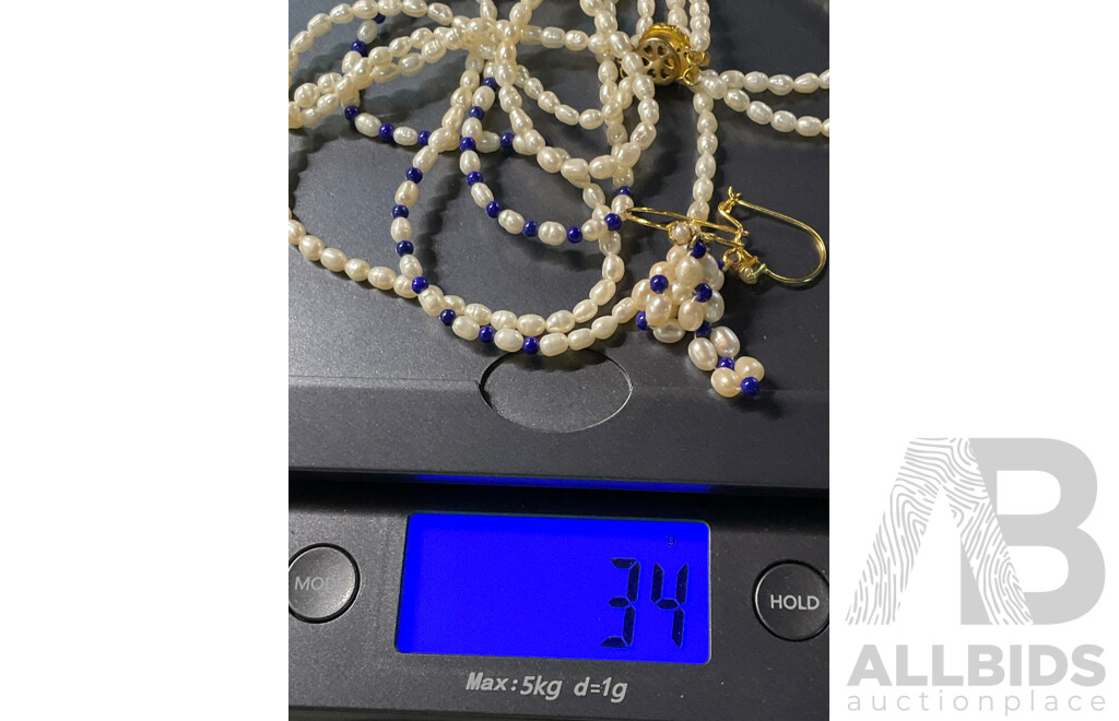 Freshwater Pearl Necklace & Earring Set