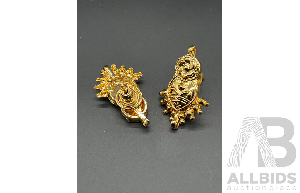 Freshwater Pearl Twisted Necklace & Earring Set