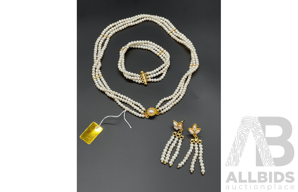 Freshwater Pearl Necklace, Bracelet & Earring Set