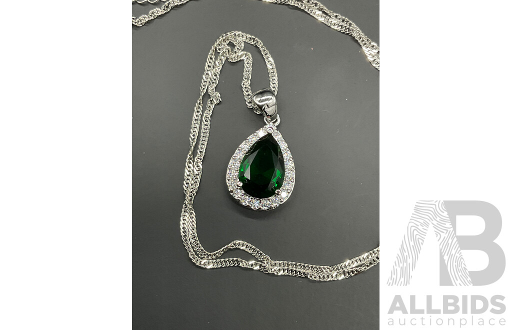 Green Tone Necklace, Bracelet, Ring & Earring Set