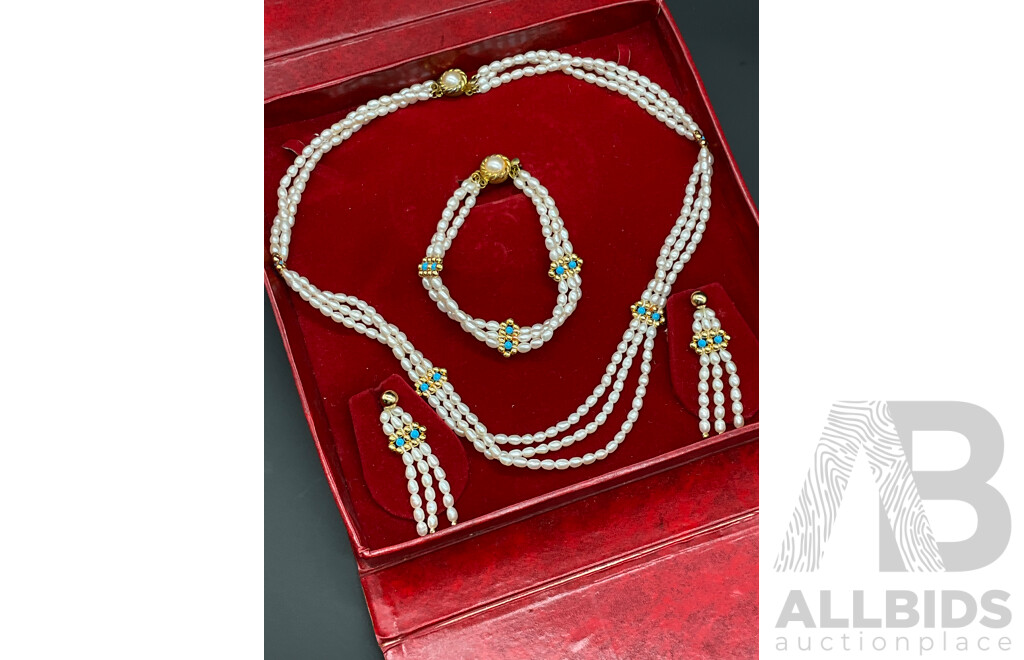 Freshwater Pearl Necklace, Bracelet & Earring Set