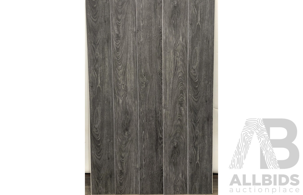 4Runner 7mm Hybrid Flooring - Antique Wood Finish - Dark Grey - 26.676 Square Meters - Brand New