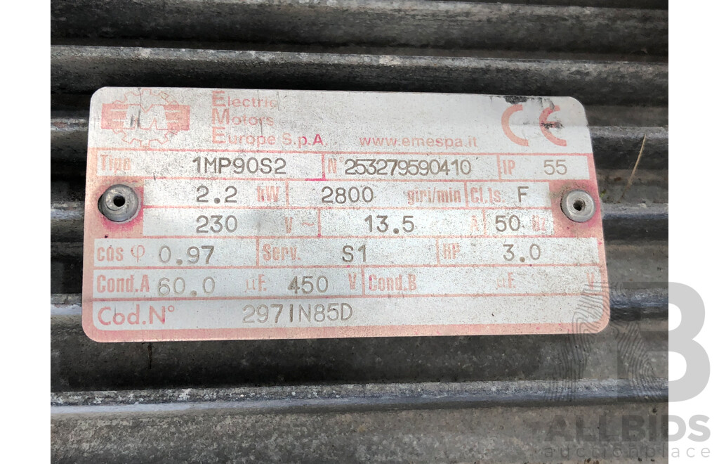 Raimondi Electric Wet Tile Saw with Mobile Stand