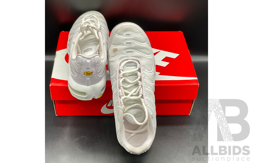 Womens Nike Air Max Plus US7.5