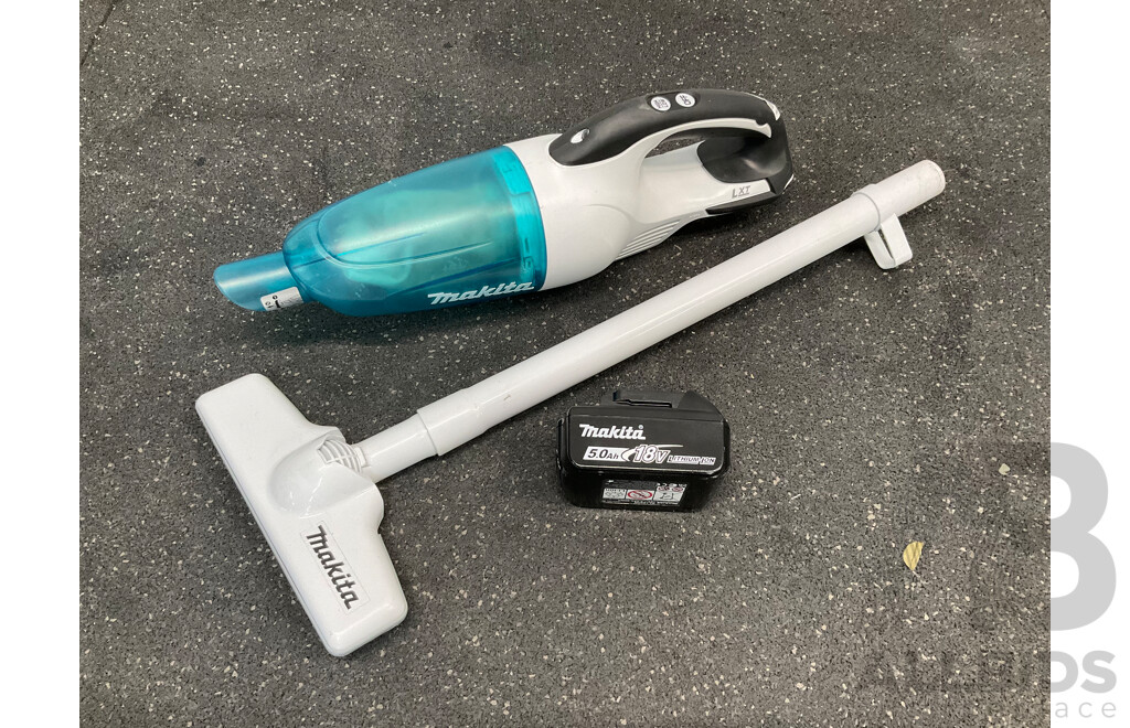 MAKITA 18V Cordless Stick Vacuum Cleaner (DCL181F) with 5.0Ah Battery - Lot of 2