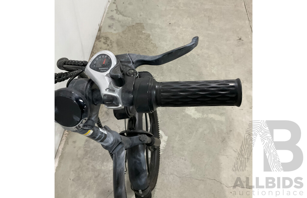 Black Foldable E-bike
