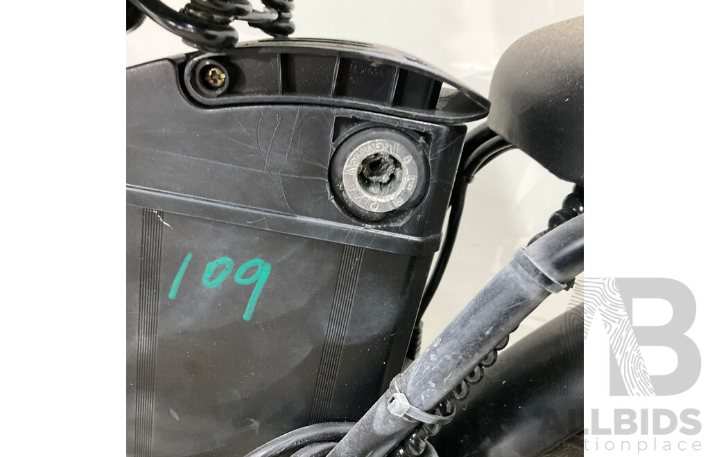 Black Foldable E-bike