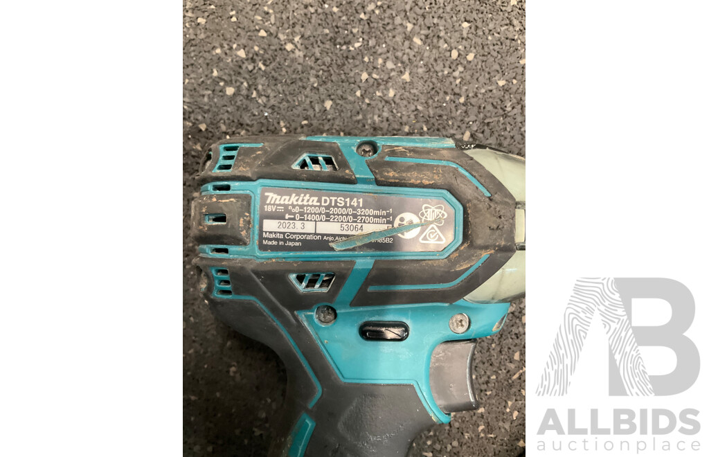 MAKITA 18v Impact Driver (DTS141) and 5.0Ah Battery - Lot of 2