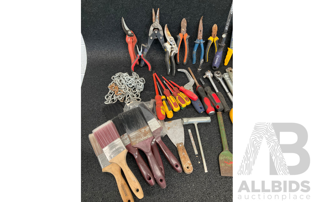Assorted Hand Tools