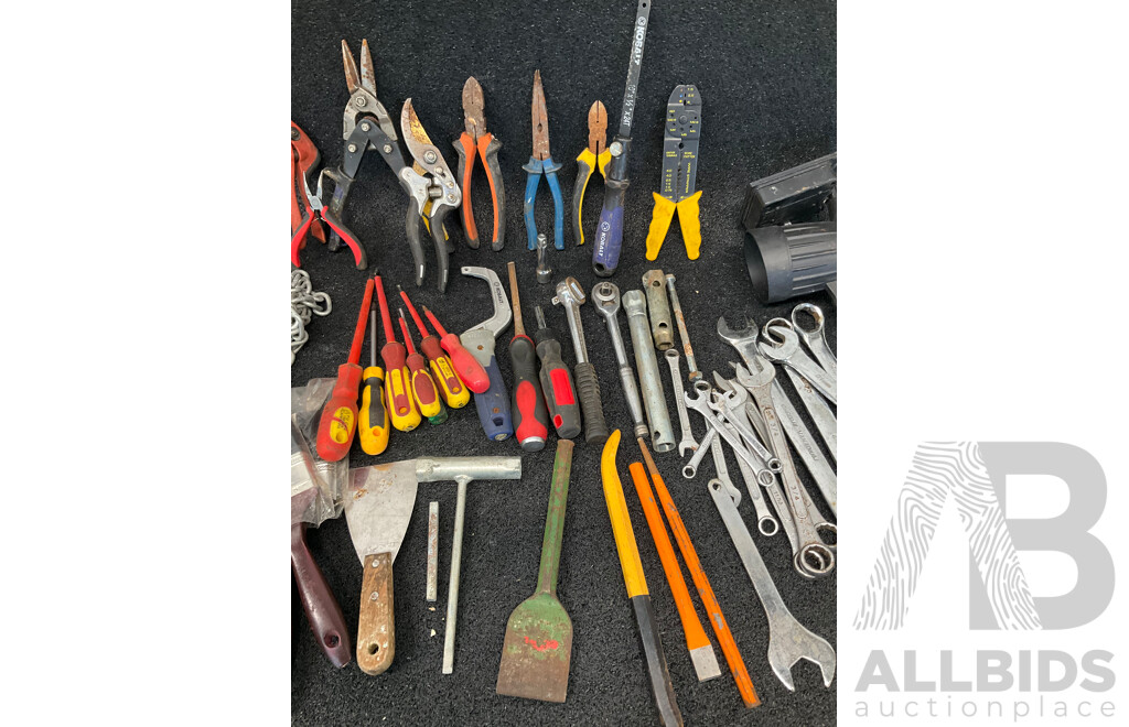 Assorted Hand Tools