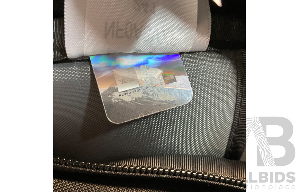 OAKLEY Carry Bag & the North Face Backpack