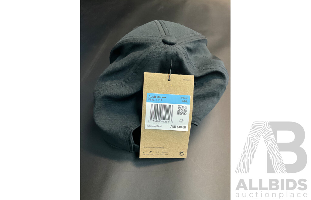 Women's Clothing - NIKE Size Small - Lot of 4