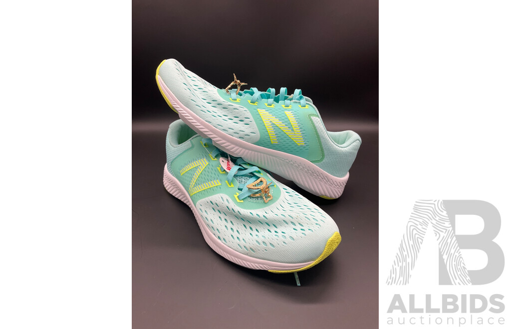 NEW BALANCE Women's Running Shoes Size US10 Wide