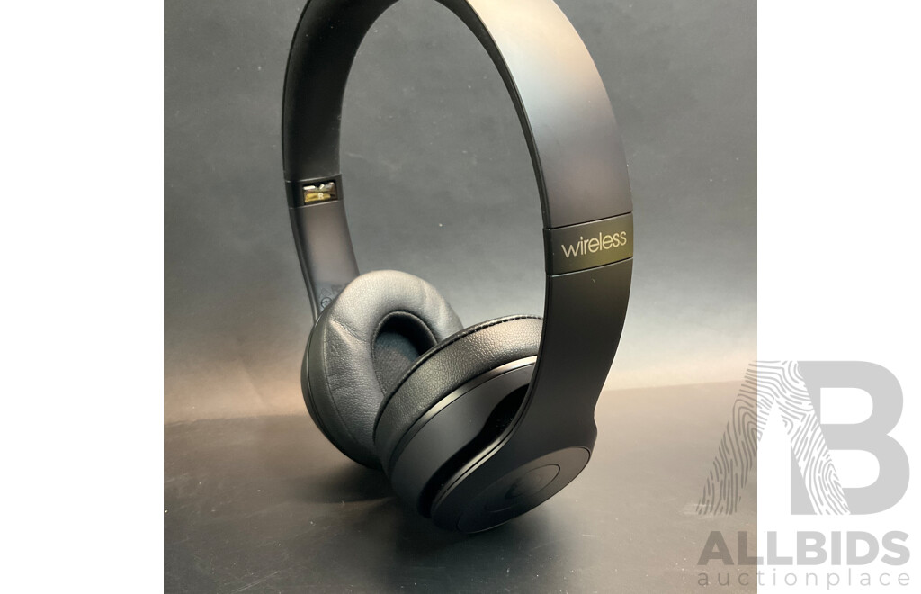 Beats SOLO 3 Wireless Headset