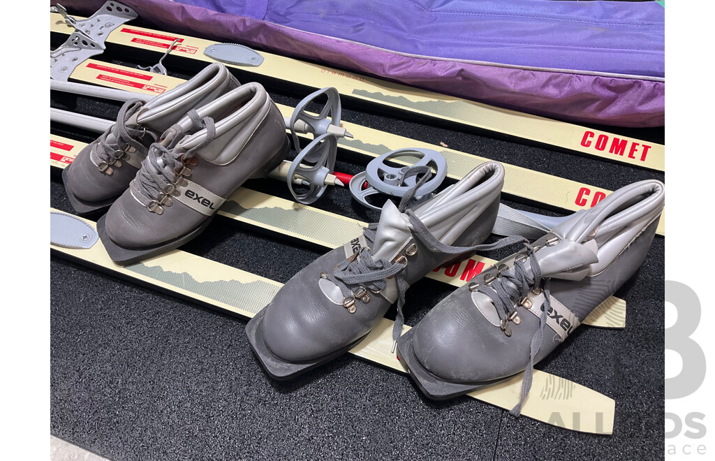 Vintage PELTONEN Comet Cross-country Skis, Poles and Boots and SALOMON Ski Bag